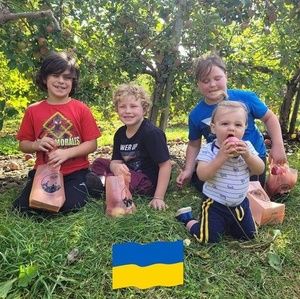 Meet your Posher, Rola